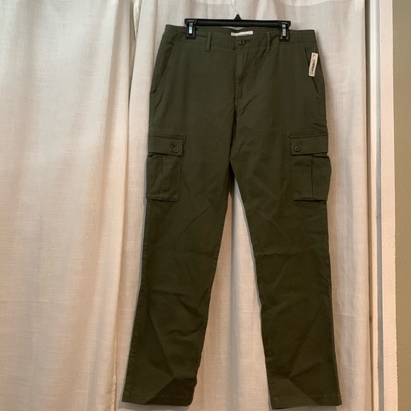 Amazon essentials Women’s Olive green cargo pants sz 33wx32l - Picture 1 of 8
